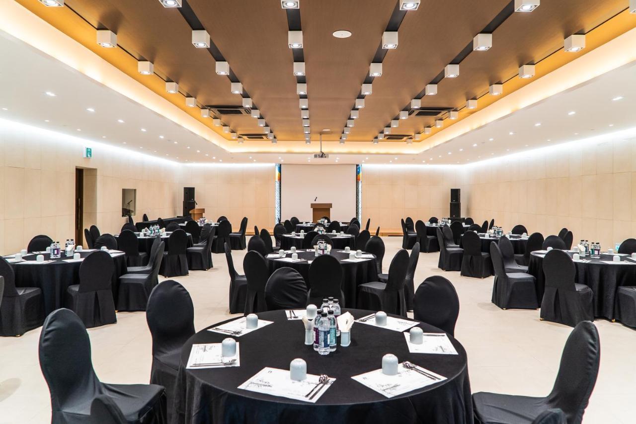 Namhae Sports Park Hotel Екстер'єр фото