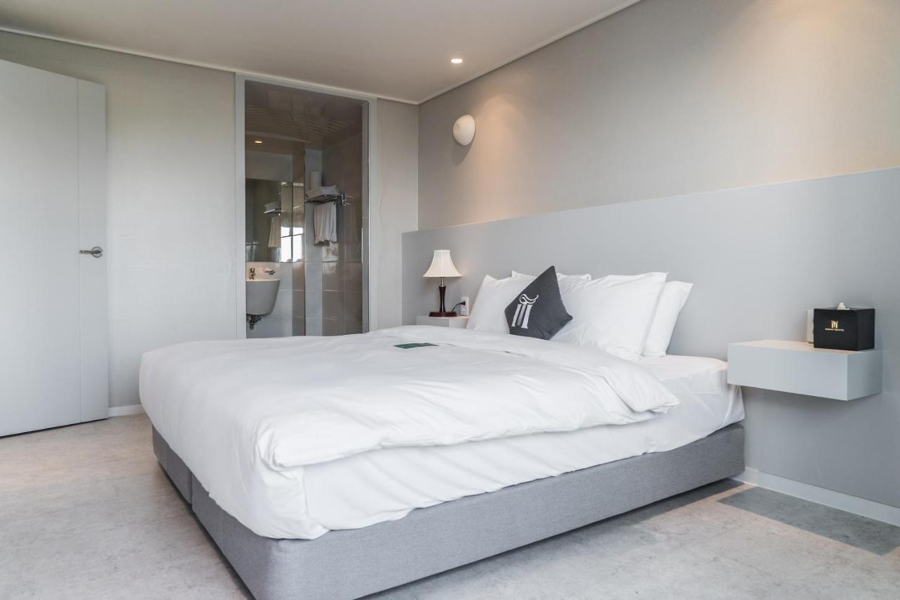 Namhae Sports Park Hotel Екстер'єр фото